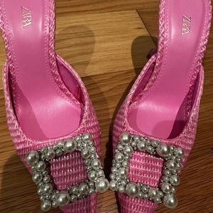 Zara mules— pink wicker and faux pearl details